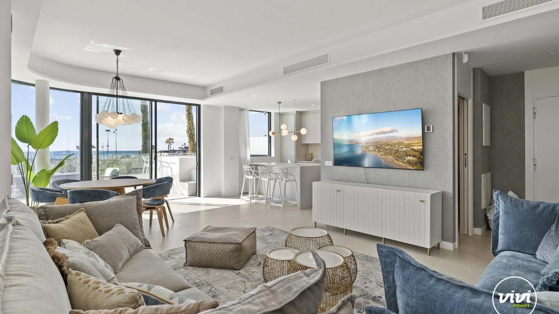 Vivi Homes - Sunrise Pool, Sauna, Gym, Terrace & Sea View Torremolinos