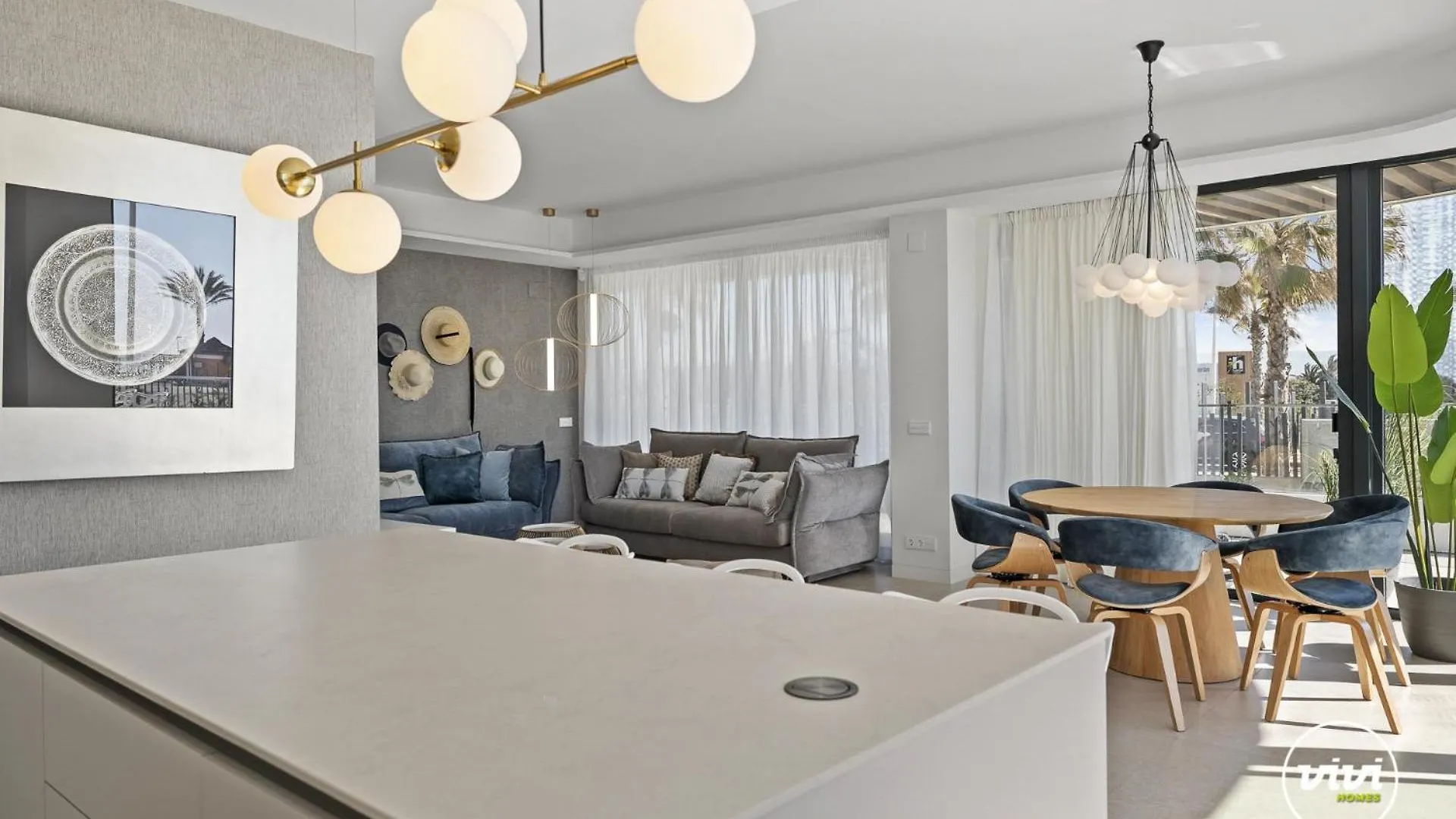 טורמולינוס Vivi Homes - Sunrise Pool, Sauna, Gym, Terrace & Sea View ספרד