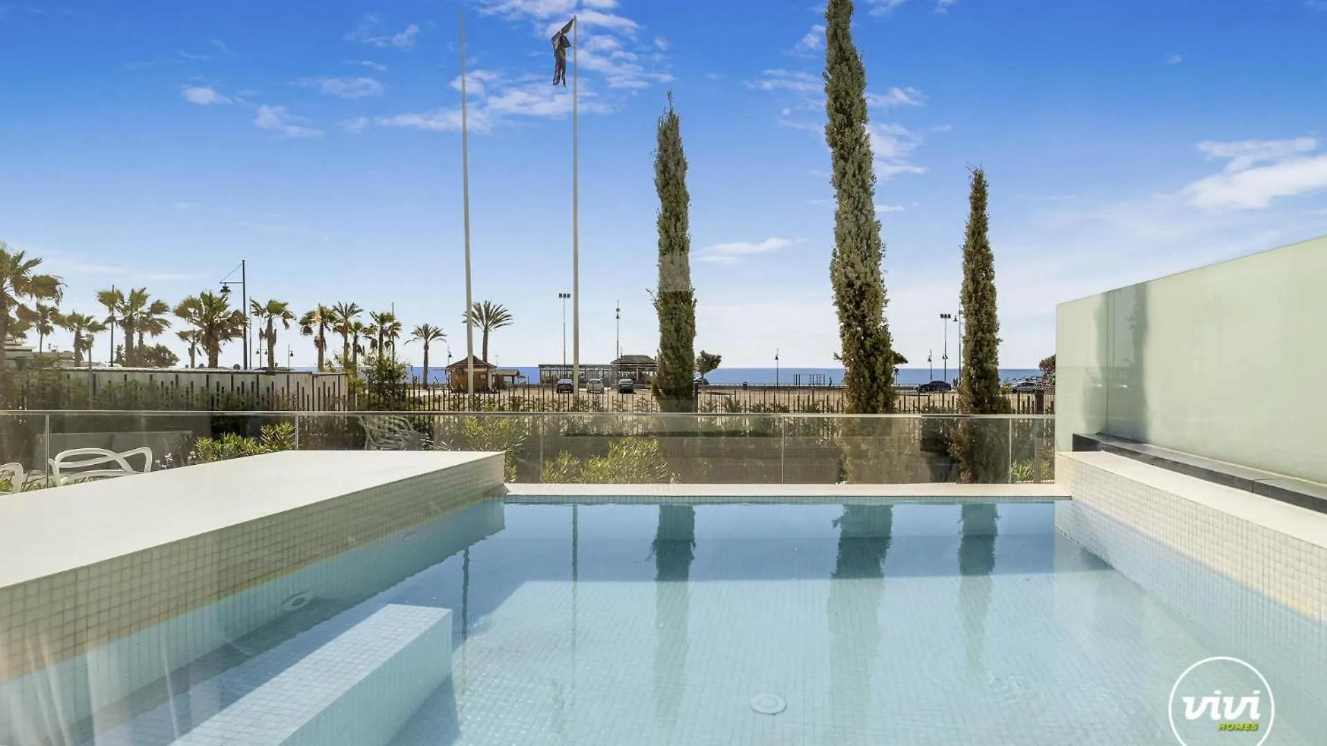 Apartment Vivi Homes - Sunrise Pool, Sauna, Gym, Terrace & Sea View Torremolinos Spain